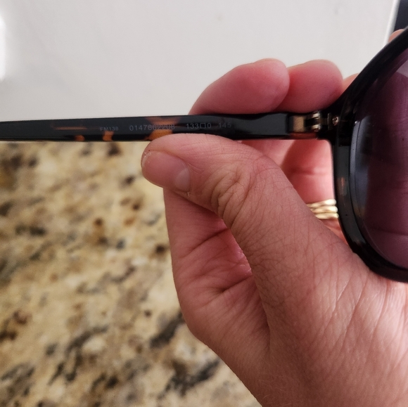 Fossil Round Sunglasses - Picture 4 of 8